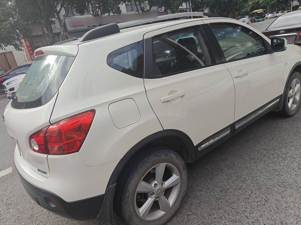 Nissan Qashqai 2015, 126800 км, за 5234 USD