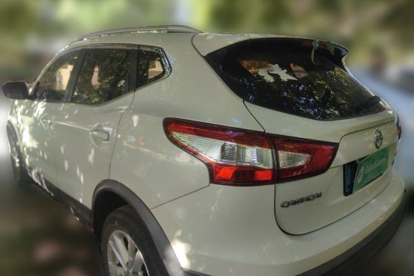 Nissan Qashqai 2016, 106800 км, за 6302 USD