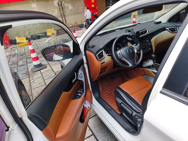 Nissan Qashqai 2016, 131200 км, за 7099 USD - фото 9