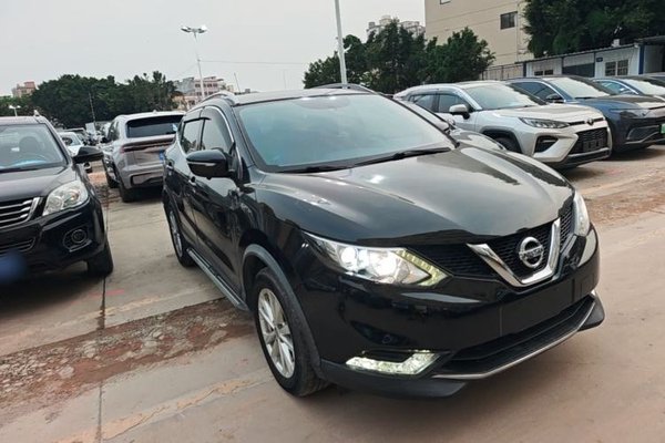 Nissan Qashqai 2017, 82200 км, за 9028 USD