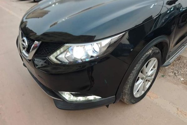 Nissan Qashqai 2017, 82200 км, за 9028 USD - фото 9
