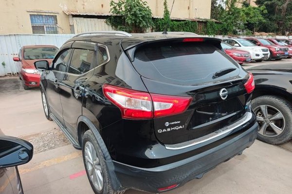 Nissan Qashqai 2017, 82200 км, за 9028 USD