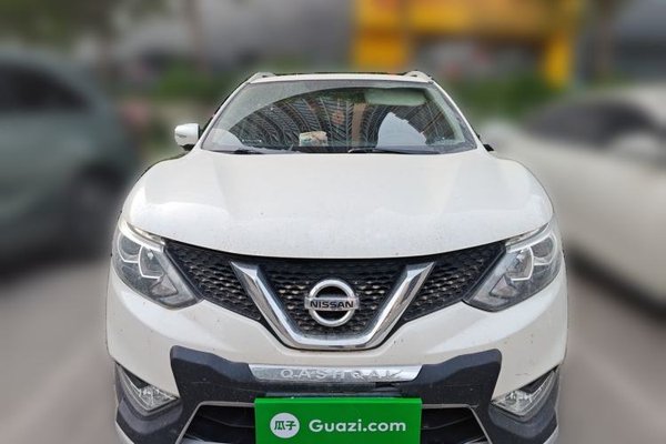 Nissan Qashqai 2017, 101600 км, за 6773 USD