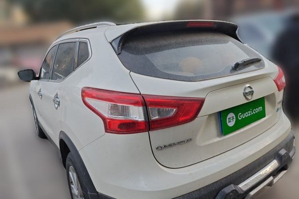 Nissan Qashqai 2017, 101600 км, за 6773 USD
