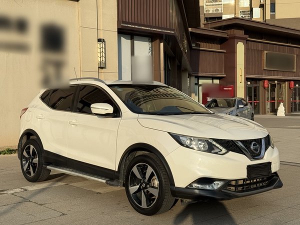 Nissan Qashqai 2017, 109900 км, за 9933 USD