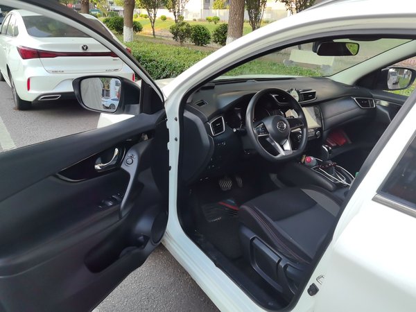 Nissan Qashqai 2019, 93100 км, за 8235 USD - фото 17