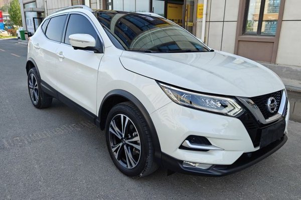 Nissan Qashqai 2022, 28300 км, за 14660 USD