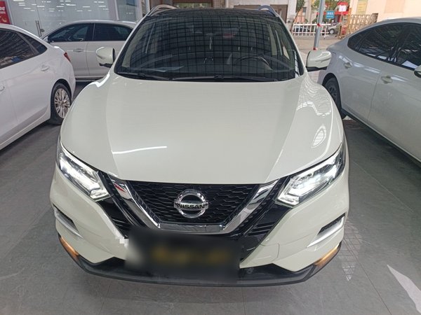 Nissan Qashqai 2022 2.0L CVT XV Premier Luxury Edition, 2022 года