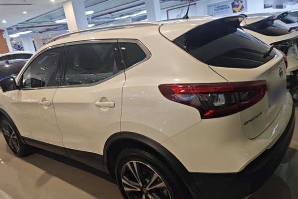 Nissan Qashqai 2022, 5800 км, за 9999999 USD
