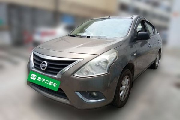 Nissan Sunny · 2015 год