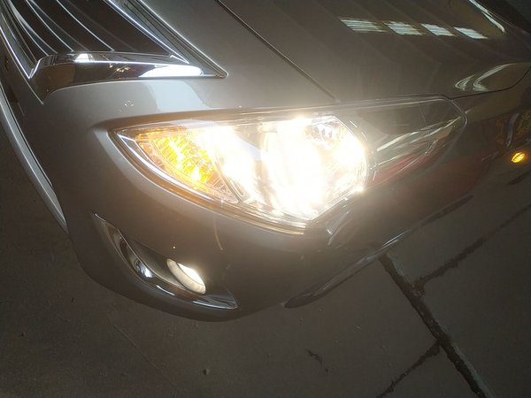 Nissan Sunny · 2015 год