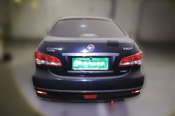 Nissan Sylphy 2012, 12300 км, за 4083 USD