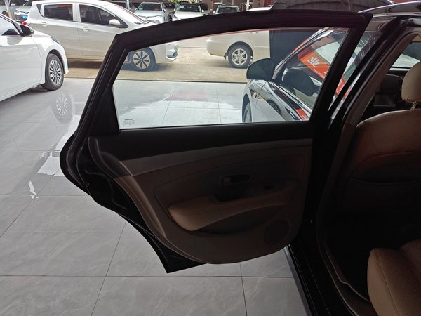 Nissan Sylphy 2012, 160000 км, за 4669 USD - фото 28