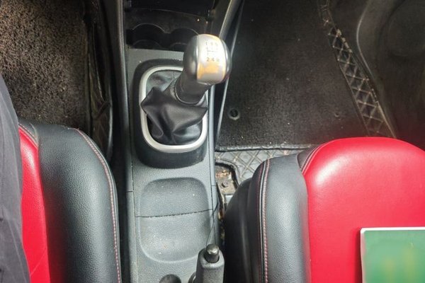 Nissan Sylphy 2012, 160700 км, за 4281 USD - фото 11