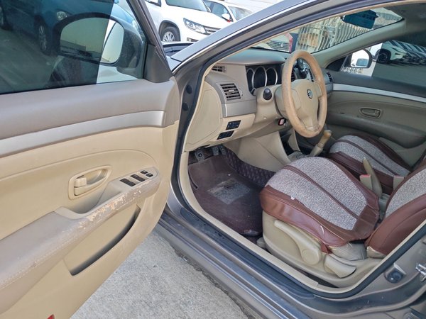 Nissan Sylphy 2012, 184700 км, за 4078 USD - фото 15