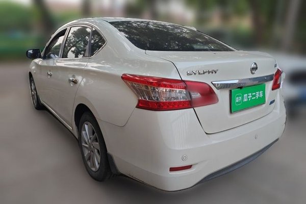 Nissan Sylphy 2014, 122200 км, за 6533 USD