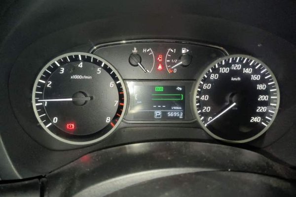 Nissan Sylphy 2016, 56900 км, за 6039 USD - фото 12