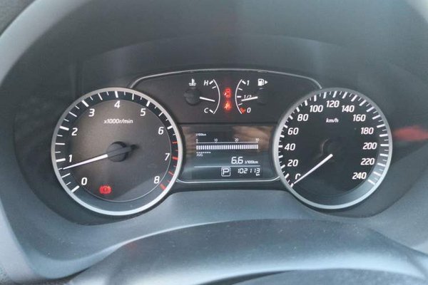Nissan Sylphy 2016, 102100 км, за 5767 USD - фото 11