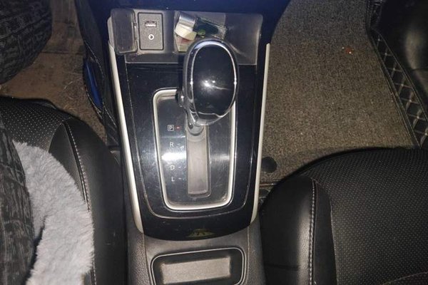Nissan Sylphy 2016, 159300 км, за 4276 USD - фото 14