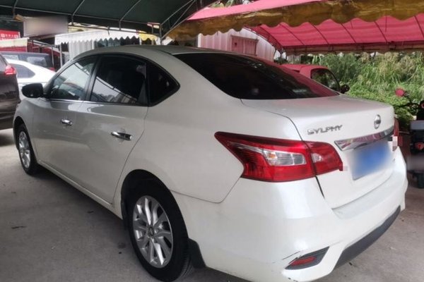 Nissan Sylphy 2018, 61900 км, за 8239 USD