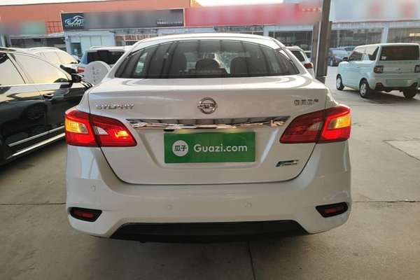 Nissan Sylphy 2018, 80100 км, за 7153 USD