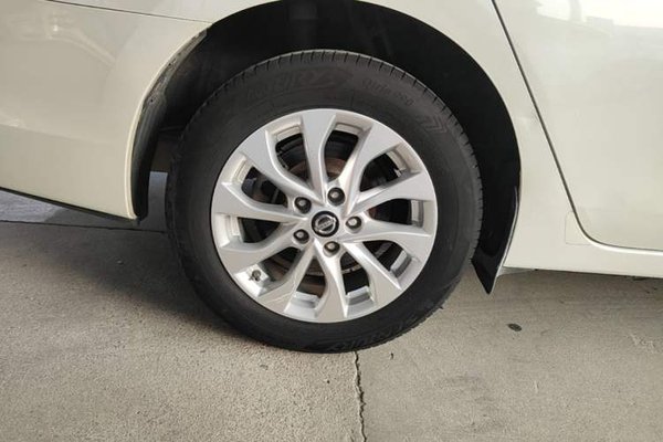 Nissan Sylphy 2018, 80100 км, за 7153 USD - фото 10