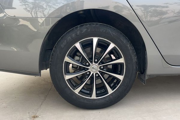 Nissan Sylphy 2019, 24700 км, за 8564 USD - фото 10
