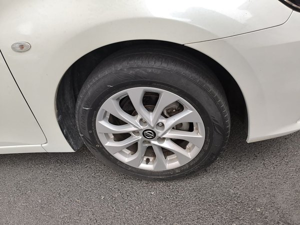 Nissan Sylphy 2019, 33400 км, за 6603 USD
