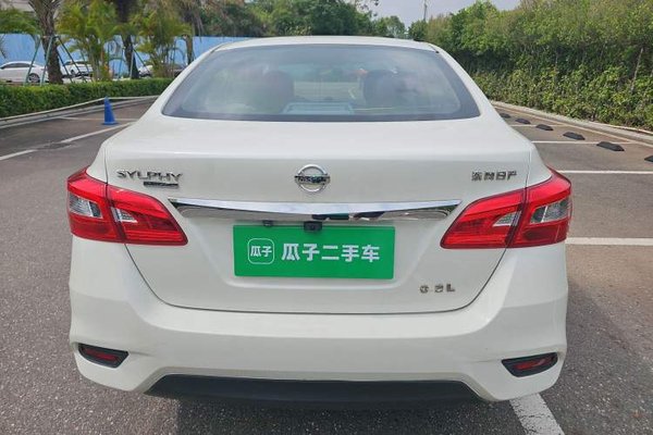Nissan Sylphy 2019, 64300 км, за 7665 USD