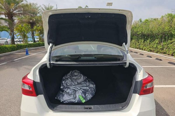 Nissan Sylphy 2019, 64300 км, за 7665 USD - фото 17