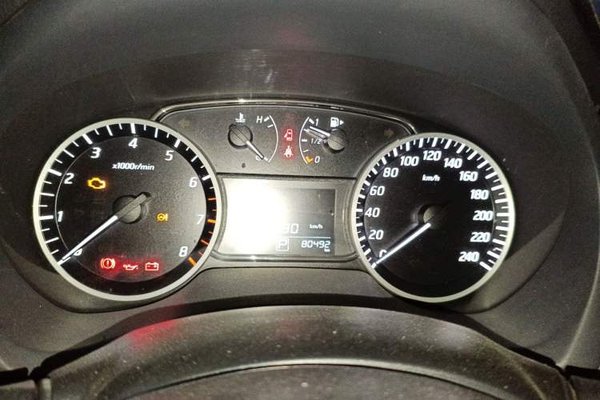 Nissan Sylphy 2019, 80399 км, за 6091 USD - фото 12