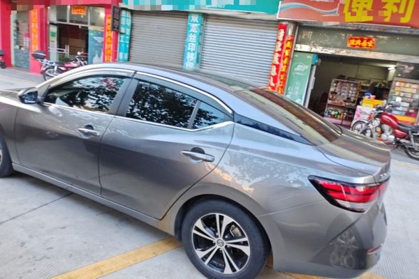 Nissan Sylphy 2020, 40599 км, за 9658 USD