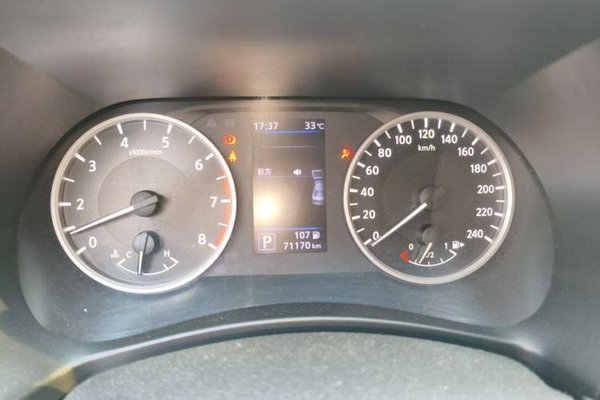 Nissan Sylphy 2020, 71100 км, за 7566 USD - фото 12