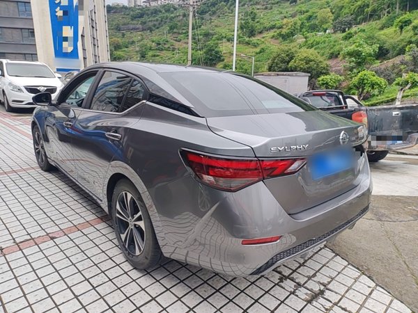 Nissan Sylphy 2021, 30299 км, за 10636 USD