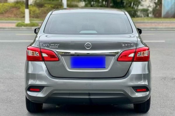 Nissan Sylphy 2021, 44200 км, за 10246 USD
