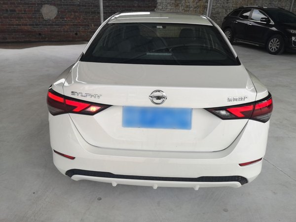 Nissan Sylphy 2021, 112300 км, за 9883 USD