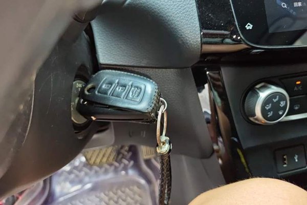 Nissan Sylphy 2021, 49400 км, за 8957 USD - фото 17