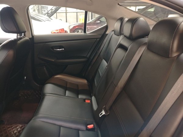Nissan Sylphy 2021, 70300 км, за 10352 USD