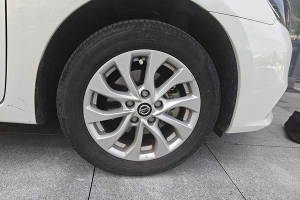 Nissan Sylphy 2022, 30200 км, за 9034 USD