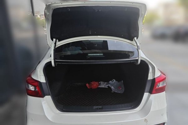 Nissan Sylphy 2022, 30200 км, за 9034 USD - фото 11