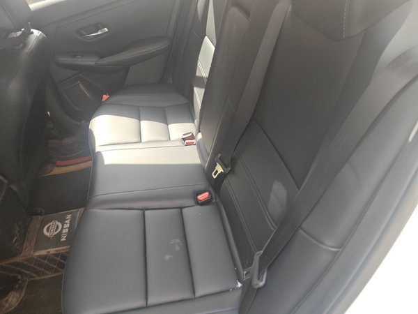 Nissan Sylphy 2022, 33100 км, за 9350 USD - фото 18