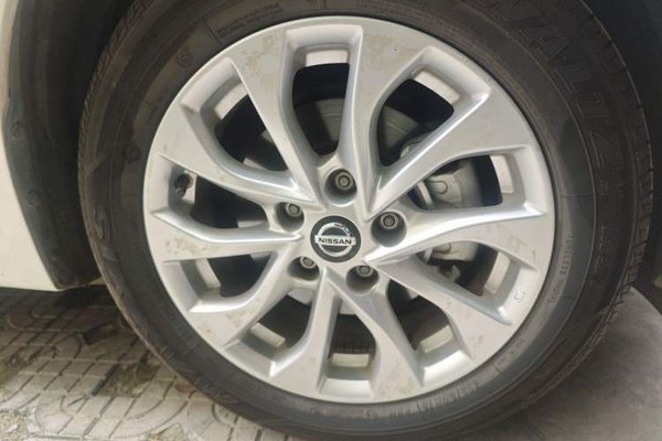 Nissan Sylphy 2022, 34300 км, за 9684 USD