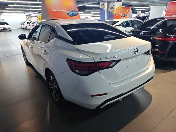 Nissan Sylphy 2022, 49300 км, за 12435 USD
