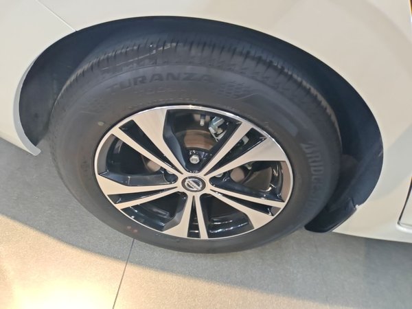 Nissan Sylphy 2022, 49300 км, за 12435 USD - фото 10