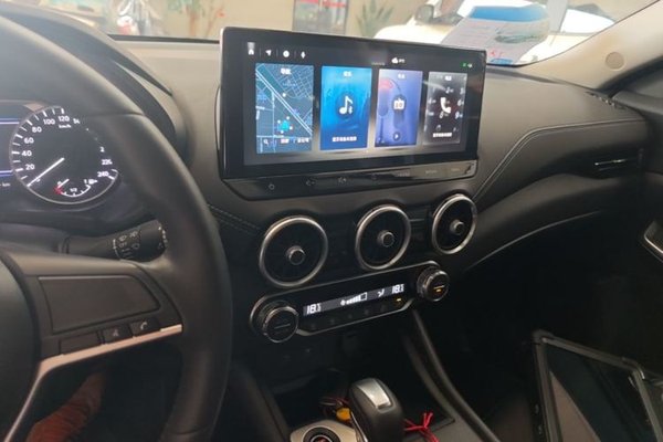 Nissan Sylphy 2023, 9000 км, за 13498 USD - фото 12