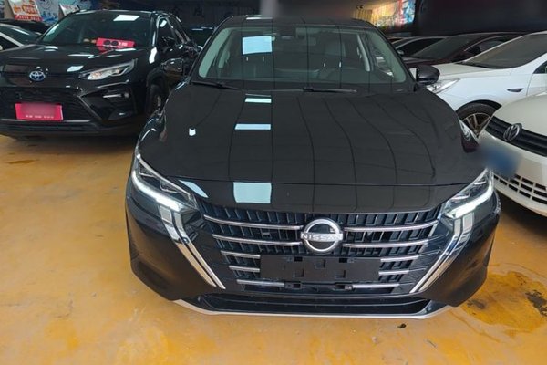 Nissan Sylphy 2023, 9000 км, за 13498 USD