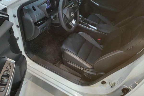 Nissan Sylphy 2023, 10100 км, за 13479 USD - фото 18