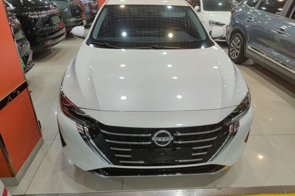 Nissan Sylphy 2023, 10100 км, за 13479 USD