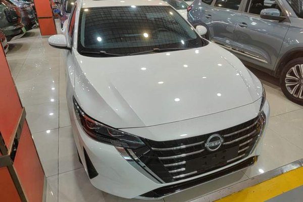 Nissan Sylphy 2023, 10100 км, за 13479 USD