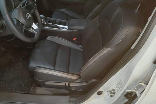 Nissan Sylphy 2023, 10100 км, за 13479 USD - фото 17